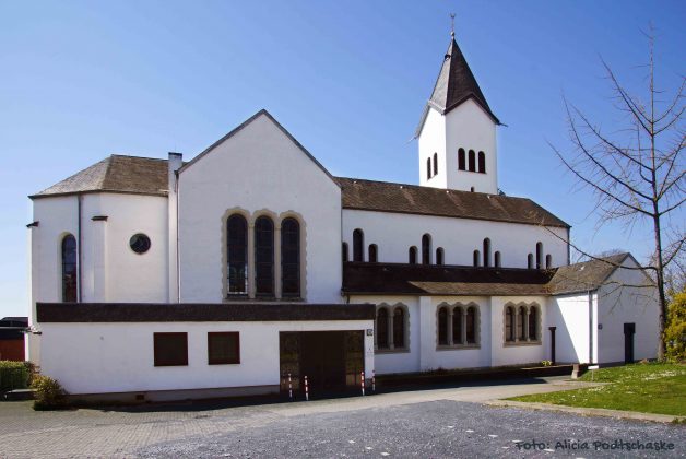 St. Maria Rosenkranzkönigin Kirche Quettingen