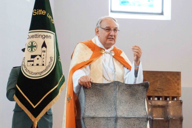 Präses Pfarrer Sander