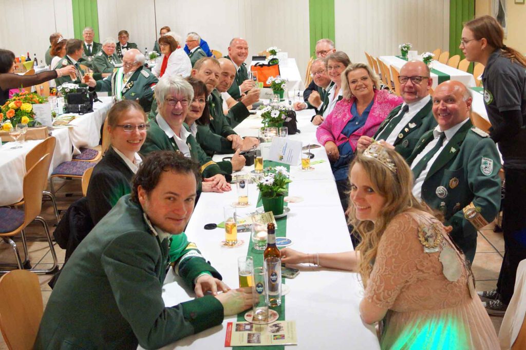 Abordnung der BSGQ auf dem Krönungsball bei der Schützenfest der St. Seb. Quettingen