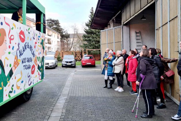 Walter Engels bei der Wagentaufe